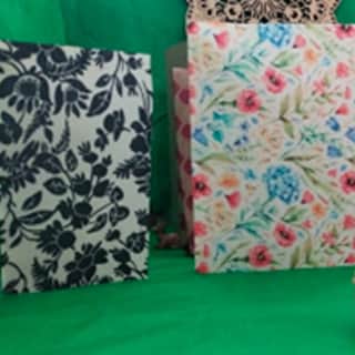 Telas bañadas en cera